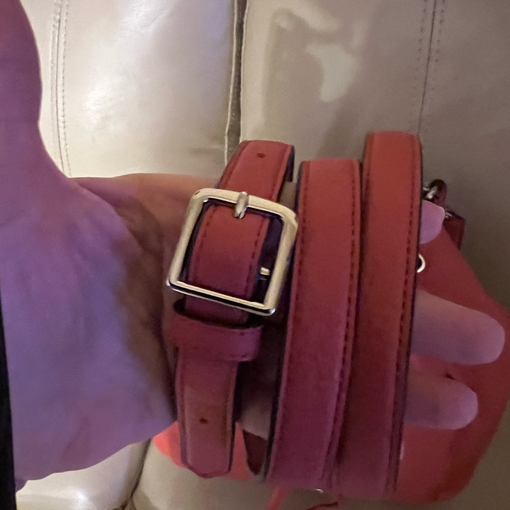 Coach Coral Leather Bag EUC - Picture 10 of 12